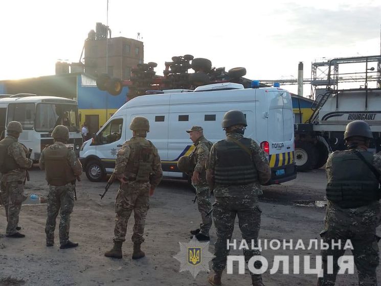 ﻿Інцидент на елеваторі в Харківській області: затримано приблизно 50 осіб