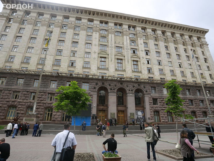 Кабмин отменил охрану здания Киевсовета сотрудниками МВД