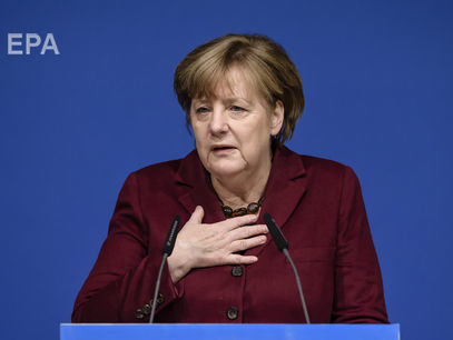 Меркель заявила, что Германия не сможет не отреагировать на случай очередной химатаки в Сирии