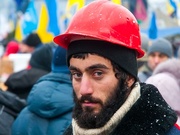 Основатель Wikipedia объявил корреспондента из Небесной сотни википедистом года / ГОРДОН