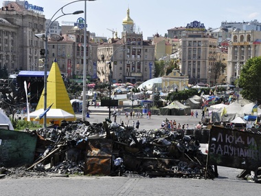 Активисты на Майдане решили решили создать "парламентскую сотню"