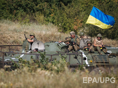 СМИ: Украинских военных обстреливают из артиллерии с территории РФ