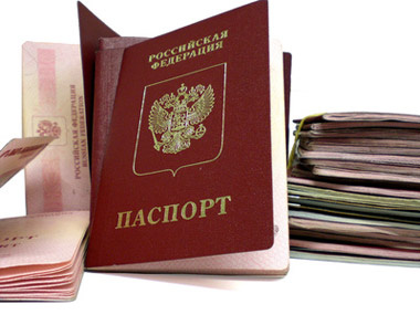 Крымчанам предложили получить российский паспорт за час