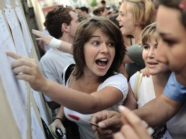 Учебный год в вузах Донбасса начнется не раньше 1 октября