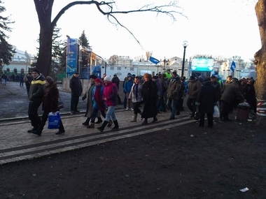 В Мариинском парке обманутые участники Антимайдана начали митинг против ПР