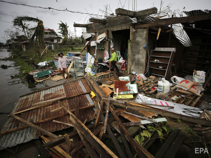 Унаслідок тайфуну "Мангхут" на Філіппінах загинуло щонайменше 12 осіб