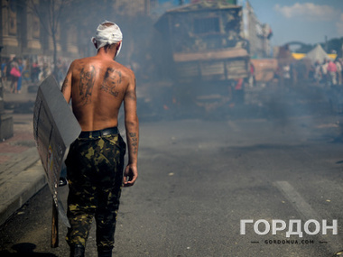 Киевлян зовут на субботник для уборки Майдана