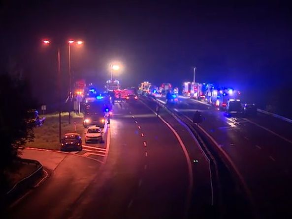 ﻿У Польщі зіткнулося 16 автомобілів, одна людина загинула
