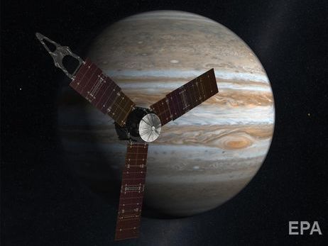 ﻿Міжпланетна станція "Юнона" сфотографувала "баржу" на Юпітері