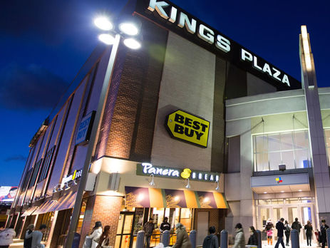 Унаслідок пожежі в одному з торгових центрів Нью-Йорка постраждала 21 людина