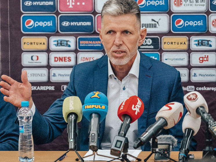 ﻿Збірна Чехії з футболу змінила тренера після поразки від України