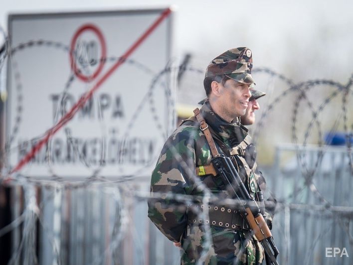 ﻿"Били кийками, розпорошували газ, цькували собаками". Рада Європи звинуватила поліцію Угорщини в жорстокому поводженні з мігрантами