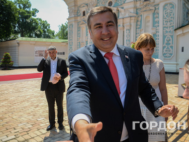 Саакашвили: Для Путина идеально уговорить Украину принять миротворцев; если это не получается, нужно ввести их в любой форме