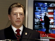 Военные грузовики с гуманитарной помощью --- продуманный дипломатический шаг, считает Волкер