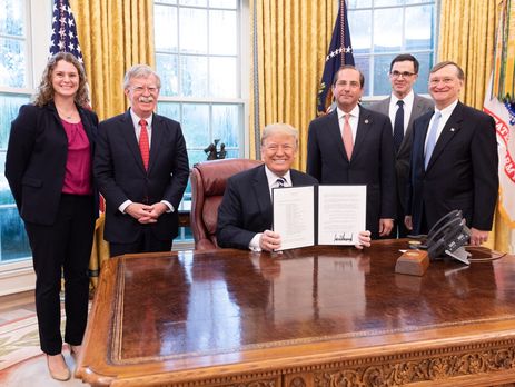 Трамп представил новую стратегию по борьбе с биотерроризмом и опасными инфекциями