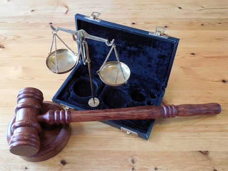 Сына харьковского нарколога, которая проверяла участницу ДТП Зайцеву, раньше задерживали за взятку – журналистка