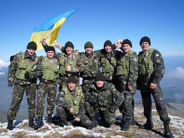 Больше сотни украинских миротворцев пополнят силы АТО