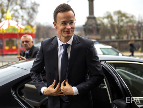 ﻿Сіярто заявив, що Угорщина виступає проти автоматичного продовження антиросійських санкцій