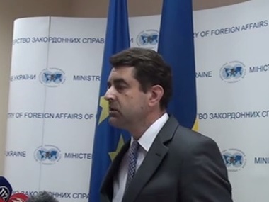 МИД Украины: Договоренности с РФ и боевиками о безопасном движении "гуманитарного конвоя" не достигнуты