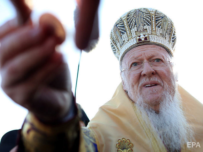 Патриарх Варфоломей сообщил, что предупредил всех о скором предоставлении Украине автокефалии