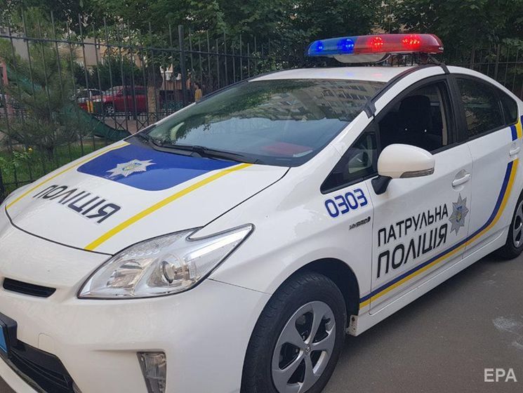 ﻿У Київській області чоловік відкрив стрілянину на АЗС