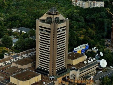 Аналоговую трансляцию телеканала 