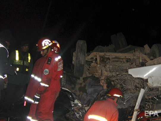 У Перу автобус упав у прірву, загинуло 23 людини