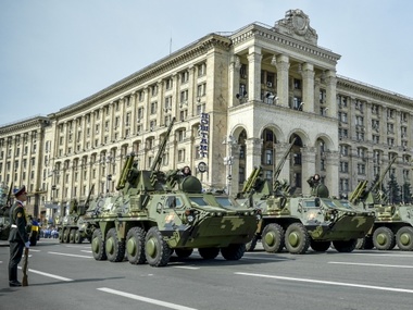 Вторую партию техники с киевского парада 26 августа отправят в зону АТО