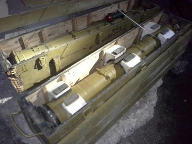 В Славянске батальон "Киев-1" обнаружил тайник с противотанковыми управляемыми реактивными снарядами