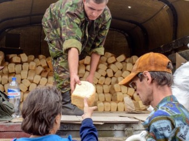 Днепропетровские волонтеры отправили 20 тонн продуктов для пленных украинских военных