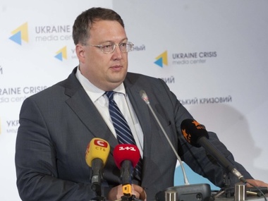 Советник главы МВД Геращенко: В Украине не хватает специалистов по ведению уличных боев
