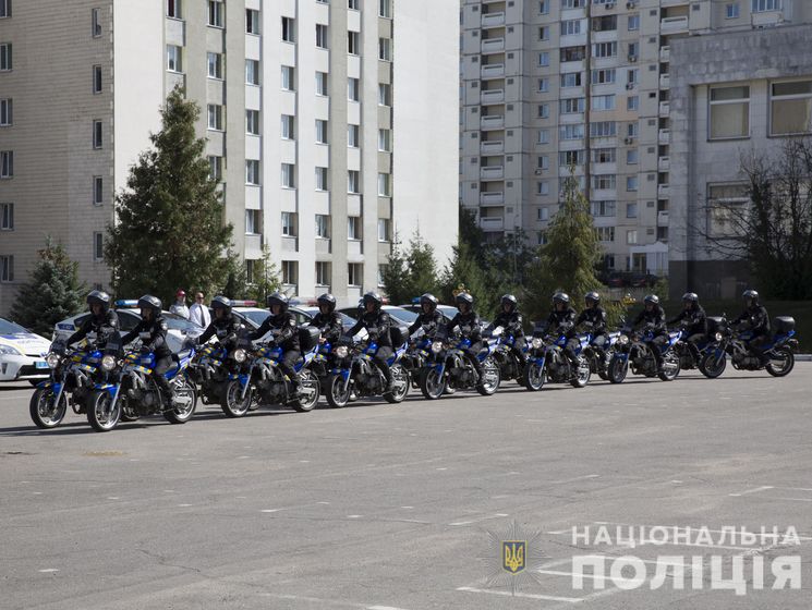﻿Українські правоохоронці показали, як працює мотопатруль. Відео 