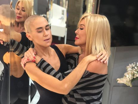 Успенская побрила наголо дочь, потерявшую пять зубов