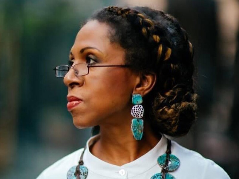 Елена ХАНГА