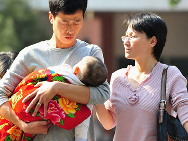 Китай позволил гражданам заводить двоих детей на особых условиях