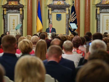 Порошенко: Рассчитываю, что ко второму чтению депутаты подготовят сбалансированный законопроект о языке