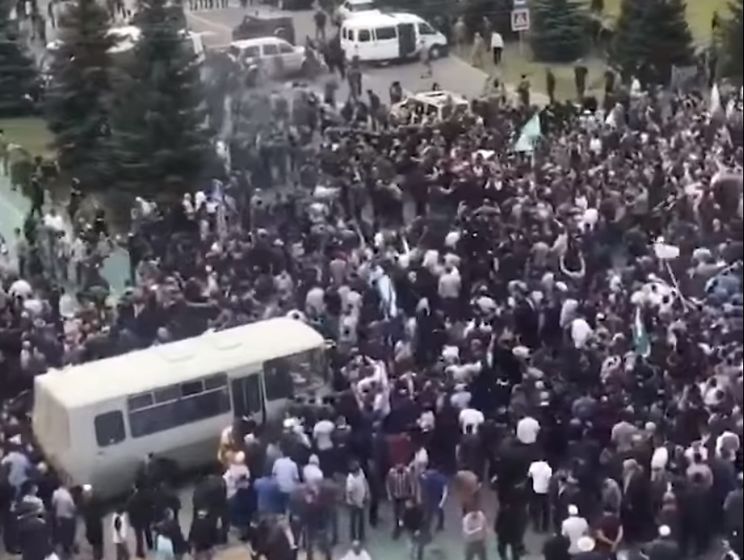 Власти Ингушетии пообещали не применять силу к участникам митинга против передачи земель Чечне