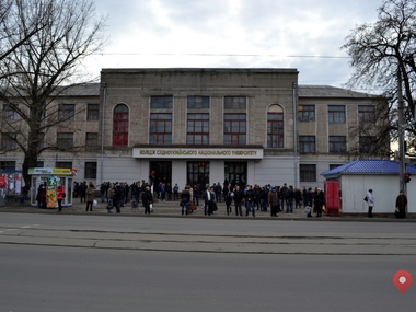 СМИ: В луганском колледже отказались преподавать историю Украины