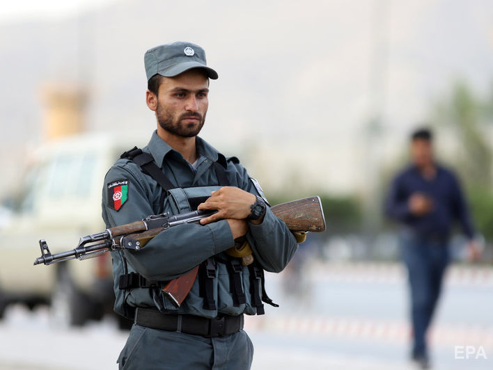 В Афганистане в результате нападения талибов погибли 10 полицейских
