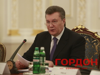 СМИ: Пока "Межигорье" пикетируют, Янукович отдыхает в Карпатах