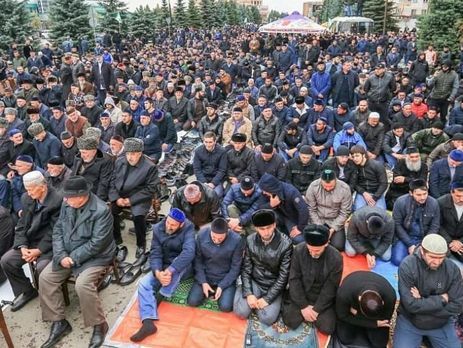﻿В Інгушетії протестувальники, які виступають проти угоди про кордон із Чечнею, перейшли на погоджений із владою майданчик