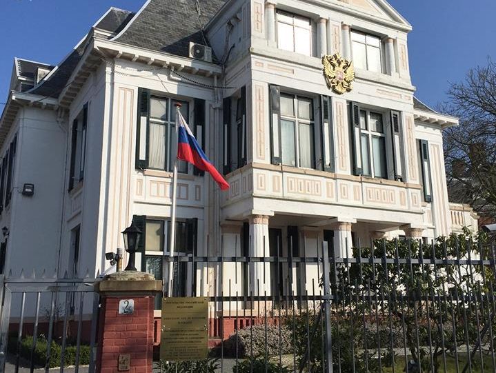 ﻿У МЗС РФ заявили, що вилучена в росіян у Нідерландах техніка була призначена для "тестування інформаційних систем посольства"