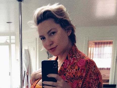 Хадсон показала новорожденную дочь