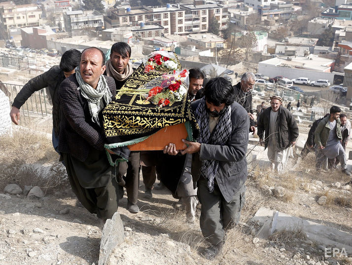 ﻿В Афганістані на передвиборчому мітингу внаслідок теракту загинуло вісім осіб, включно з кандидатом