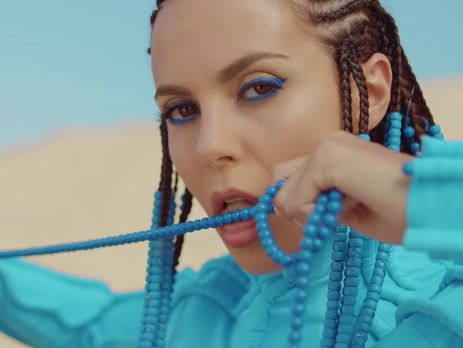 Lomala. Каменских (NK) представила клип для зрителей 16+. Видео