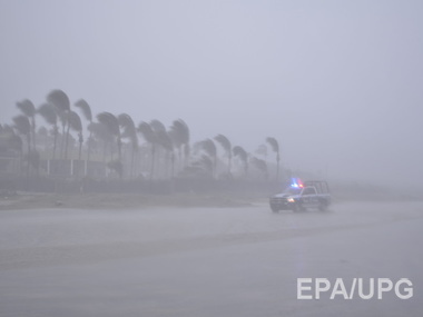 В Мексике из-за урагана "Одиль" эвакуировали около 23 тыс туристов
