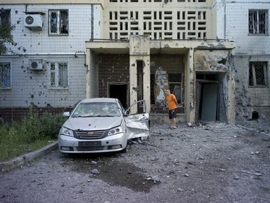 Горсовет: Утром в двух районах Донецка были слышны звуки залпов и взрывы