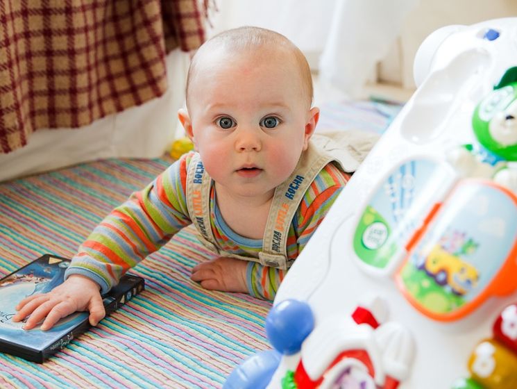 ﻿Матері, які народжують удома, не зможуть отримати "пакунок малюка" – Мінсоцполітики