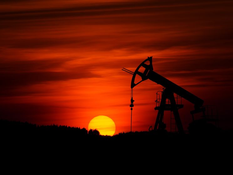 Спрос и предложение на нефть достигли рекордных показателей. Эксперты считают, что это угрожает мировой экономике