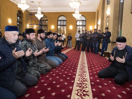 Кадыров заявил, что ездил к старейшине из Ингушетии, который неуважительно о нем высказался, и помирился